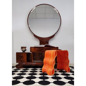 - Toaletka art deco po renowacji